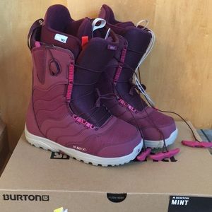 Women’s Burton Mint Snowboarding Boots